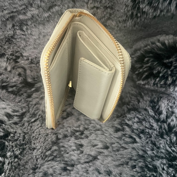 Michael Kors wallet - Picture 3 of 4